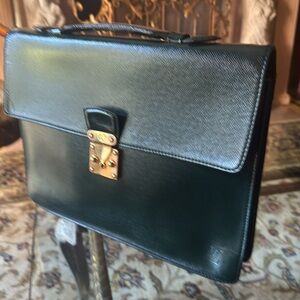 Louis Vuitton briefcase Taiga laguito  dark Green  and Gold lock